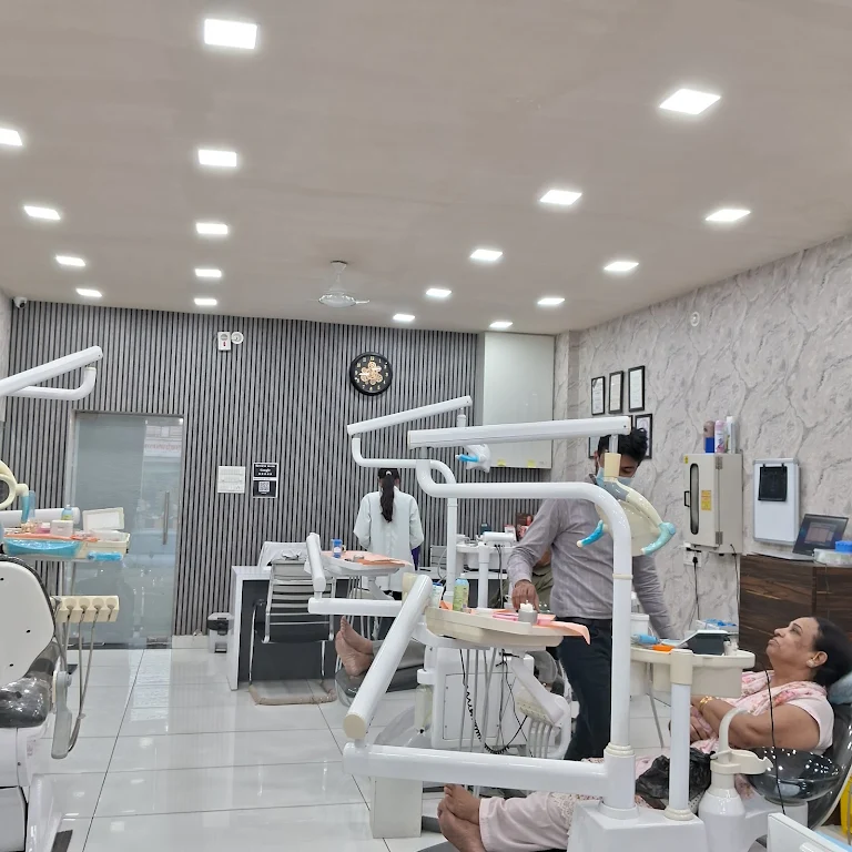 Dental Care Clinic 3